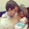 Jenna Bush pose avec son mari Henry Hager et leur fille Mila, le 29 novembre 2013.