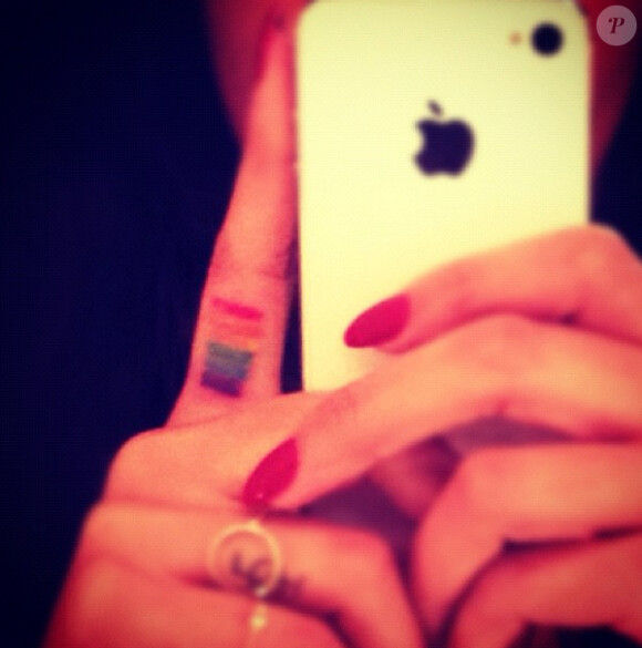 Shy'm : Sa folie des tatouages !