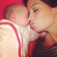 Jade Foret, fière de sa petite Mila : Une maman sublimée par la maternité...