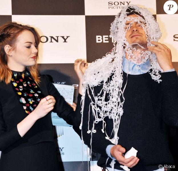 Emma Stone et Andrew Garfield font la promotion du film The Amazing Spider-Man 2 à Tokyo, le 31 mars 2014.
