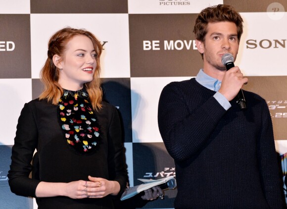 Emma Stone et Andrew Garfield font la promotion du film The Amazing Spider-Man 2 à Tokyo, le 31 mars 2014.