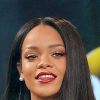Avant-Après coiffure : Rihanna sans frange !