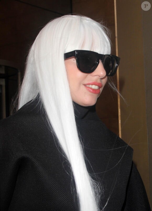 Avant-Après coiffure : Lady Gaga avec une frange !