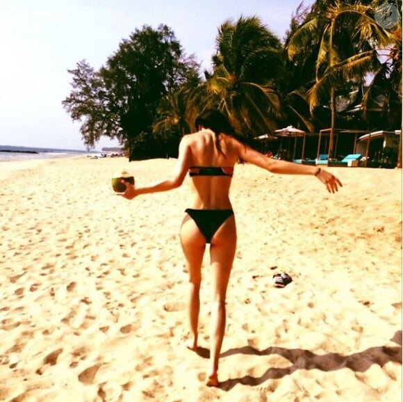 Kendall Jenner, craquante en bikini lors de ses vacances en Thaïlande. Mars/avril 2014.