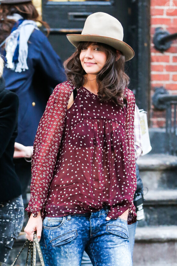 Katie Holmes sur le plateau de tournage de sa nouvelle série, à New York, le 3 avril 2014.
