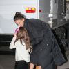 Suri Cruise et Katie Holmes, à New York, le 3 avril 2014.