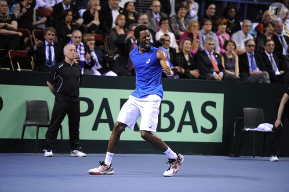 Gaël Monfils lors du match contre Peter Gojowczyk en Coupe Davis à Nancy, le 6 avril 2014. 
