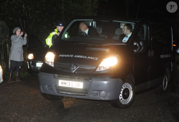 Une ambulance privée transporte le corps de Peaches Geldof, décédée le 7 avril 2014 à l'âge de 25 ans, à son domicile dans le comté de Kent, le 7 avril 2014. 