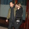 Jennifer Aniston et son fiancé Justin Theroux à la sortie du restaurant "Locande Verde" à New York, le 11 mars 2014