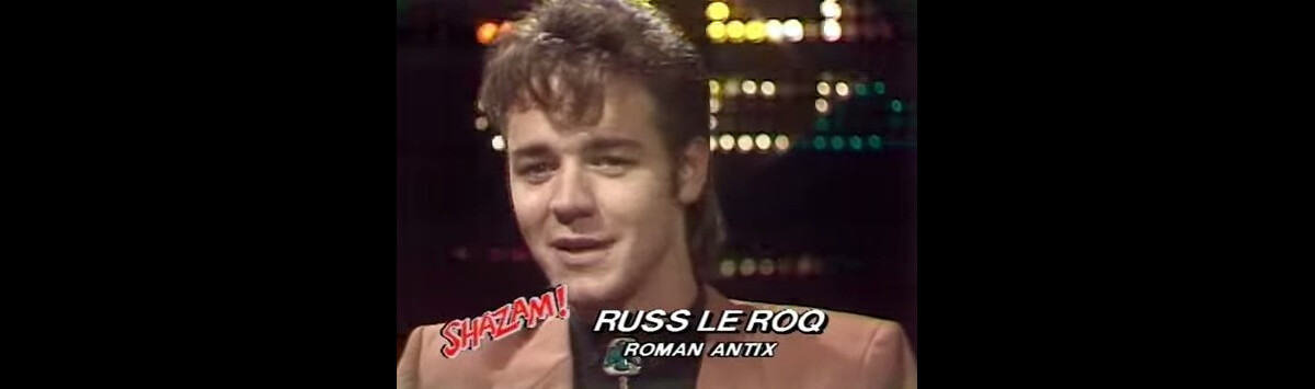 Russ Rook Vidéo : Russell Crowe, aka Russ le Roq, joue les rockstars au début des ...