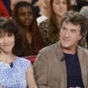 Sophie Marceau et François Cluzet lors de l'enregistrement de l'émission "Vivement Dimanche" à Paris le 9 avril 2014. L'émission sera diffusée le 13 avril