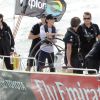 Le duc et la duchesse de Cambridge étaient à Auckland le 11 avril 2014 dans le cadre de leur tournée en Nouvelle-Zélande. Après une visite de la base de l'Emirates Team New Zealand, Kate et William se sont affrontés lors d'une course nautique, que la duchesse de Cambridge a remportée haut la main.