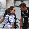 Kate Middleton et le prince William étaient en visite à Auckland le 11 avril 2014 au cinquième jour de leur tournée en Nouvelle-Zélande. Après une visite de la base de l'Emirates Team New Zealand, ils se sont affrontés lors d'une course nautique, que la duchesse de Cambridge a remportée haut la main.