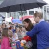 Kate Middleton et le prince William étaient en visite à Auckland le 11 avril 2014 au cinquième jour de leur tournée en Nouvelle-Zélande. Après une visite de la base de l'Emirates Team New Zealand, ils se sont affrontés lors d'une course nautique, que la duchesse de Cambridge a remportée haut la main.