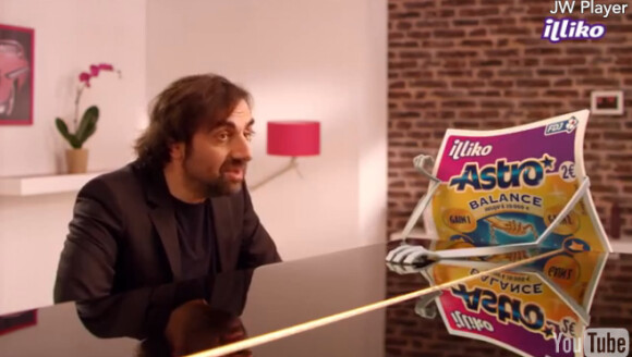 Le juré de la Nouvelle Star et compositeur André Manoukian, dans la publicité pour la gamme de jeux à gratter Illiko de la Française des Jeux.