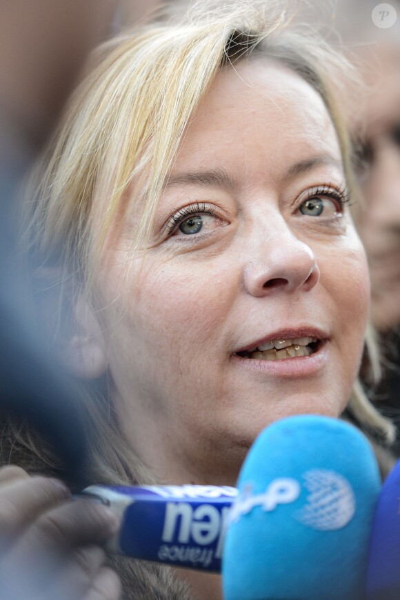 Sabine Kehm, lors d'une conférence de presse devant le CHU de Grenoble, le 1er janvier 2014