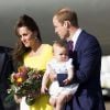 Kate Middleton, le prince William et le prince George ont débarqué à Sydney le 16 avril 2014 en provenance de Nouvele-Zélande, pour la suite de leur tournée officielle, jusqu'au 25 avril en Australie.