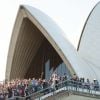 Kate Middleton et le prince William ont entamé à Sydney, le 16 avril 2014, leur tournée en Australie, en assistant à une réception à l'opéra.