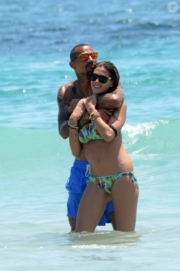 Kevin Prince Boateng et sa belle Melissa Satta, amoureux à Ibiza, le 10 Juin 2013