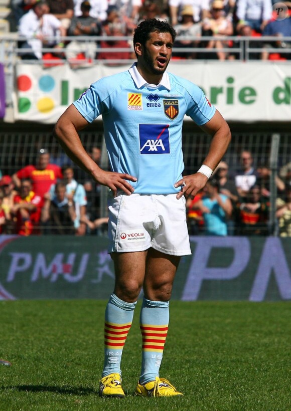 Maxime Mermoz lors du match entre l'USAP et Bayonne à Perpignan le 31 mars 2012
