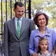  Prince Felipe, la reine et la princesse Sofia lors de la messe de P&acirc;ques &agrave; Palma de Majorque le 20 avril 2014. 