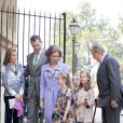  La princesse Letizia d'Espagne, Prince Felipe, la reine Sofia, les deux princesses Sofia et Leonor, le roi Juan Carlos lors de la messe de P&acirc;ques &agrave; Palma de Majorque le 20 avril 2014. 