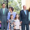 Felipe d'Espagne, la reine Sofia, les deux princesses Sofia et Leonor, le roi Juan Carlos  lors de la messe de Pâques à Palma de Majorque le 20 avril 2014.