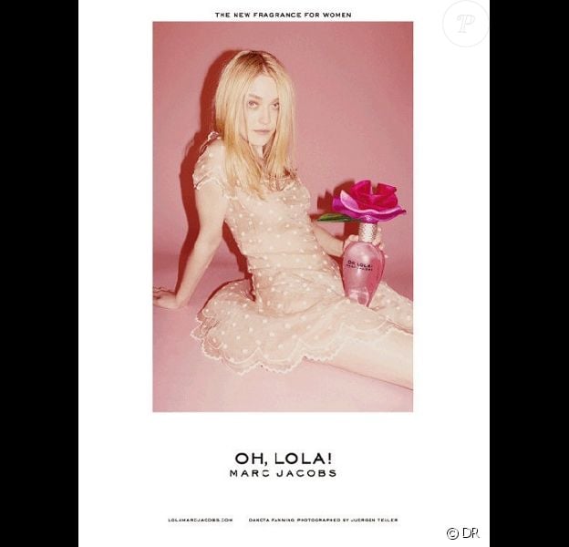 La publicité du parfum Oh, Lola ! de Marc Jacobs, objet du scandale au Royaume-Uni en 2011.