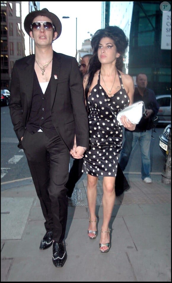 Amy Winehouse et Blake Fielder-Civil à Londres, le 18 juin 2007.