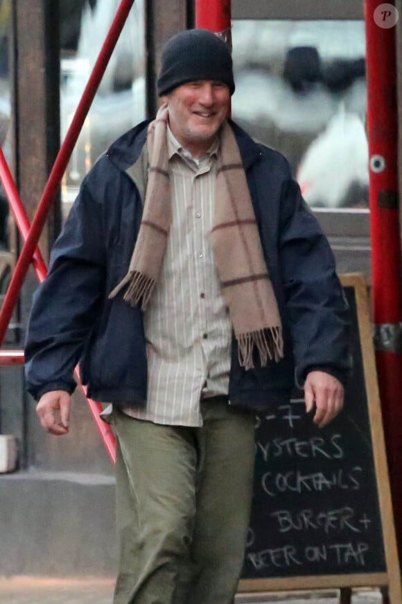 Richard Gere interprète le rôle d'un sans-abris dans son nouveau film "Time out of mind" qu'il tournait à New York, le 17 avril 2014.