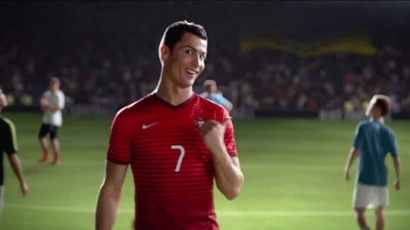 Cristiano Ronaldo : Zlatan, sa belle Irina et même Hulk... son match fou pour Nike