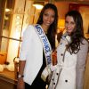 Flora Coquerel et Malika Ménard à l'inauguration du pop up store Charriol au sein de la boutique Nathalie Garçon dans le 2e arrondissement de Paris, le 28 avril 2014.