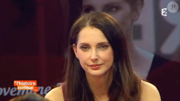 Frédérique Bel émue dans Toute une histoire, le mardi 29 avril 2014 sur France 2