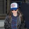 Ellen Page arrive à l'aéroport de Los Angeles, le 2 octobre 2013. 