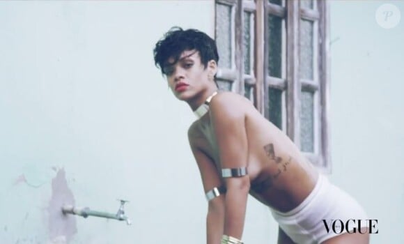 Rihanna, topless lors de son shooting pour Vogue Brasil.