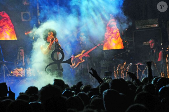 Prince en concert à Londres le 5 février 2014.