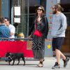Jake Gyllenhaal se promène dans les rues de New York avec sa compagne Alyssa Miller le 7 mai 2014
