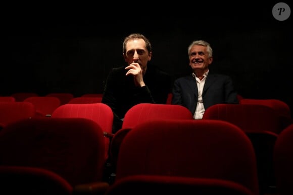 Exclusif - Gad Elmaleh et Gilbert Coullier dans les coulisses de sa dernière représentation à l'Olympia à Paris le 2 mai 2014.