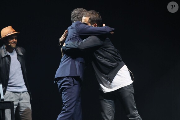 Exclusif - Gad Elmaleh, Jamel Debbouze, Malik Bentalha sur la scène lors de sa dernière représentation à l'Olympia à Paris le 2 mai 2014.