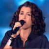 Jenifer, enceinte, lors de la grande finale de The Voice 3, le 10 mai 2014 sur TF1.