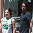  Lourdes Leon avec son p&egrave;re Carlos Leon dans les rues de New York, le 11 mai 2014. 