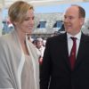 Le prince Albert de Monaco et la princesse Charlene, remise de son malaise de la veille, étaient en visite à Carlat, dans le Cantal, le 15 mai 2014 dans le cadre du centenaire de la cession du rocher de Carlat au prince Albert Ier. Après Carlat, le couple princier a visité Calvinet.