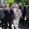 Le prince Albert de Monaco et la princesse Charlene, remise de son malaise de la veille, étaient en visite à Carlat, dans le Cantal, le 15 mai 2014 dans le cadre du centenaire de la cession du rocher de Carlat au prince Albert Ier. Après Carlat, le couple princier a visité Calvinet.