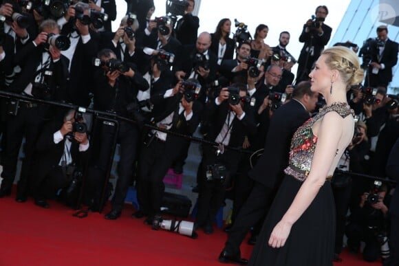 Cate Blanchett lors de la montée des marches du film Dragons 2, à l'occasion du 67e Festival de Cannes, le 16 mai 2014.