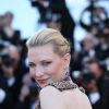 Cate Blanchett glamour en Givenchy lors de la montée des marches du film Dragons 2, à l'occasion du 67e Festival de Cannes, le 16 mai 2014.