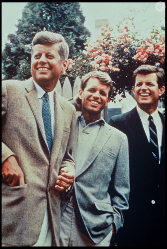 John 'Jack' Fitzgerald Kennedy (JFK), Robert (Bobby) Fitzgerald Kennedy (RFK) et Edward (Ted) Kennedy, image d'archives.