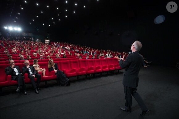 Thierry Frémaux, François-Henri Pinault, sa fille Valentina Pinault et Julie Gayet lors de l'hommage au cinéma d'animation et la présentations de "Kahlil Ghibran's The Prophet", lors du 67e Festival du film de Cannes le 17 mai 2014.