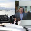 Jacqueline Bisset, Gérard Depardieu sur le plateau du Grand Journal de Canal + à l'occasion du 67e Festival international du film de Cannes le 17 mai 2014