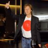 Paul McCartney arrive à l'aéroport de Tokyo. Le 15 mai 2014.
