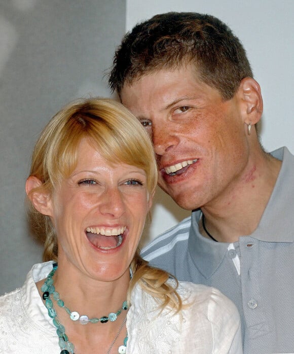 Jan Ullrich et son amoureuse Sara Steinhauser à Bonn, le 25 juillet 2005. 